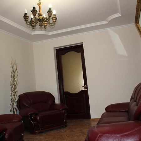 Chekin Imereti Kutaisi Bagian luar foto